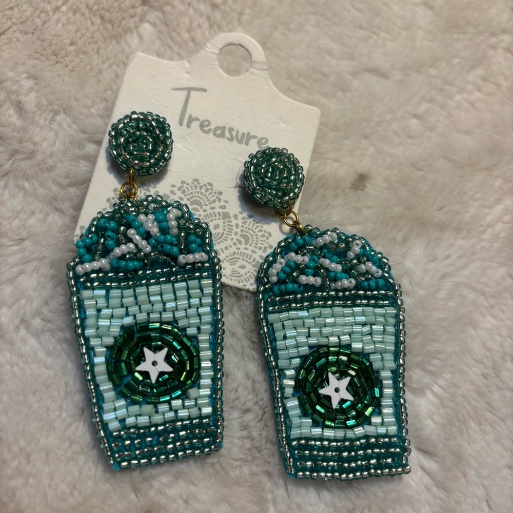 NEW Earrings Coffee Cups Seed Beaded Green White Teal Stars Felt Back Starbucks - Picture 5 of 9